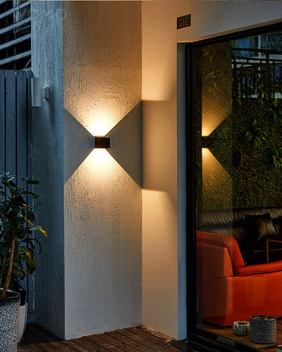 WOW Outdoor Up Down Wall Light-wow9003