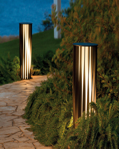 WOW Decorative Solar Bollard Light-wow9179