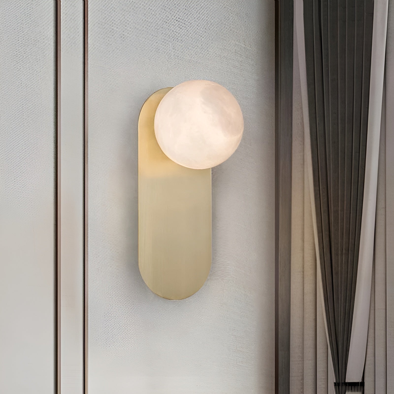 WOW Adrion Alabaster Wall Light
