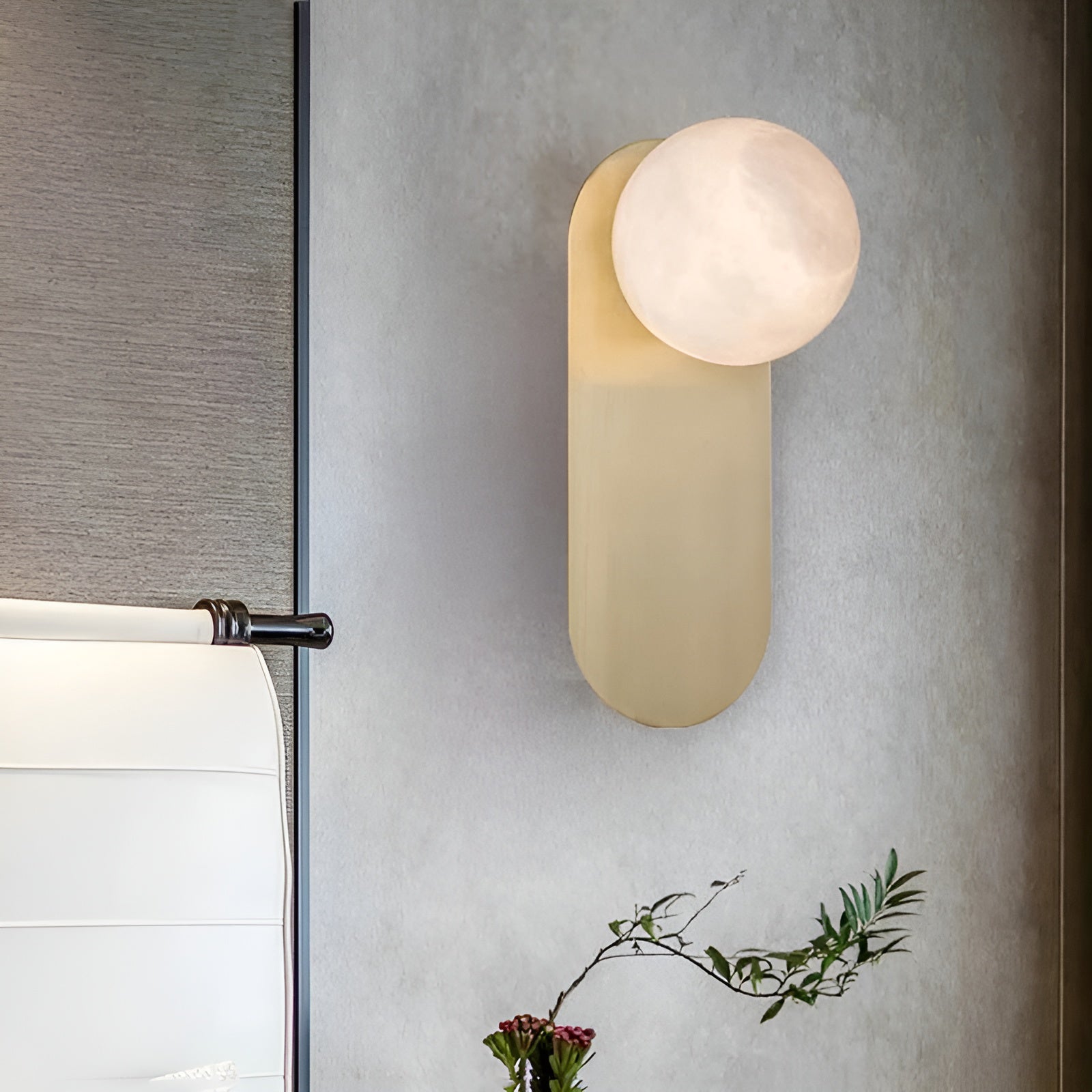 WOW Adrion Alabaster Wall Light