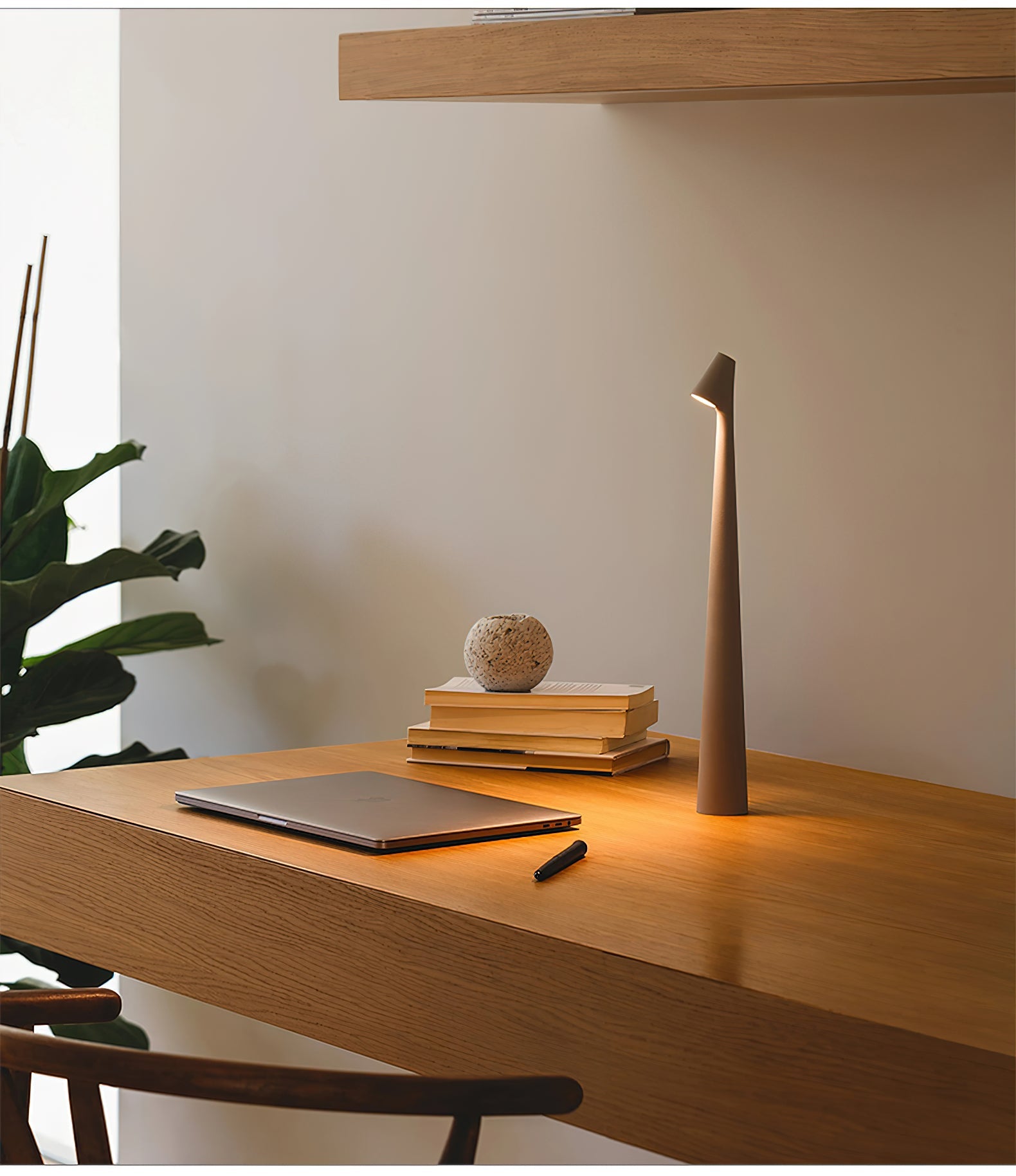 WOW Africa Portable Table Lamp
