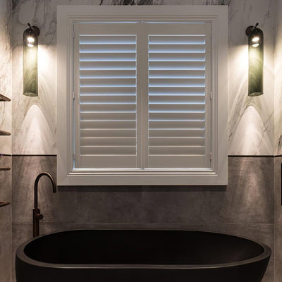 WOW Art Glass Plug-In Sconce