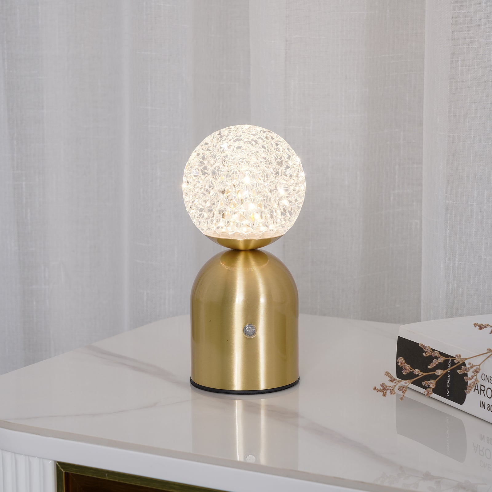 WOW Atlas Built-in Battery Table Lamp