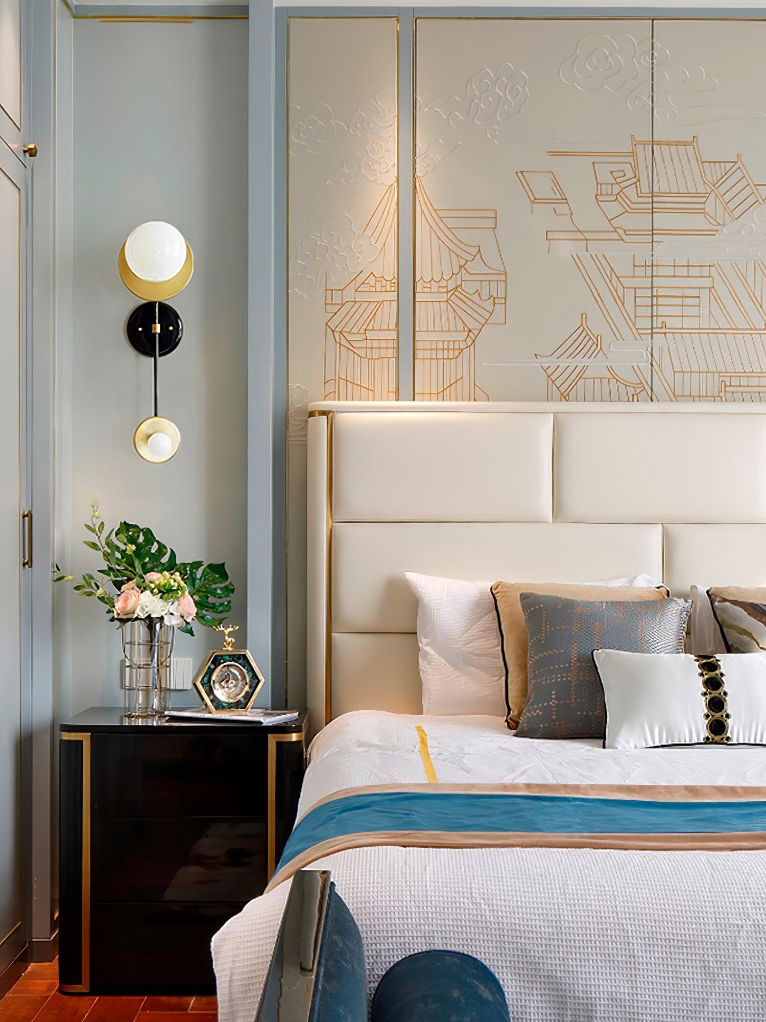 WOW Balance Scale Wall Light