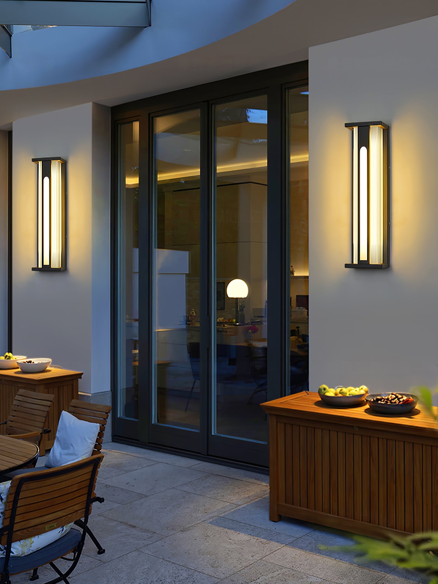 WOW Bellamy Flair Outdoor Wall Lamp