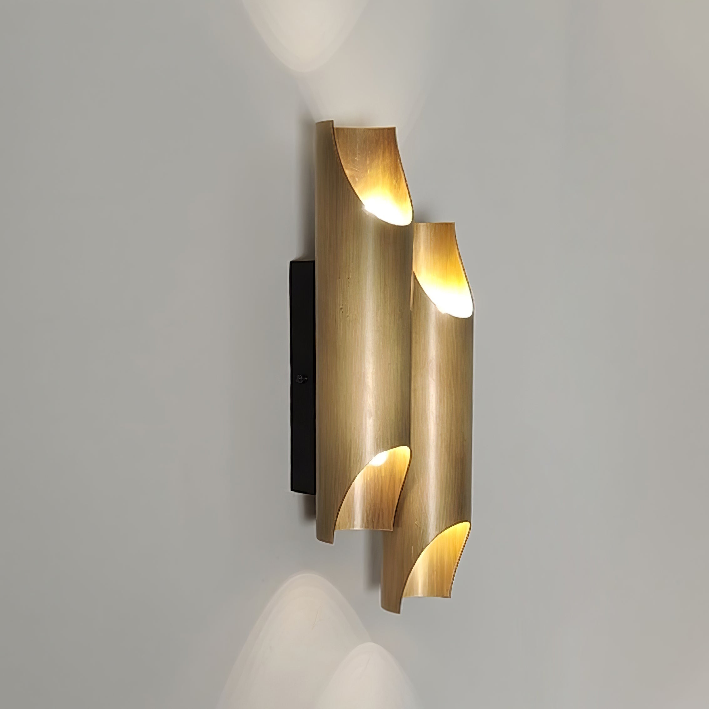 WOW Callahan Brass Wall Lamp