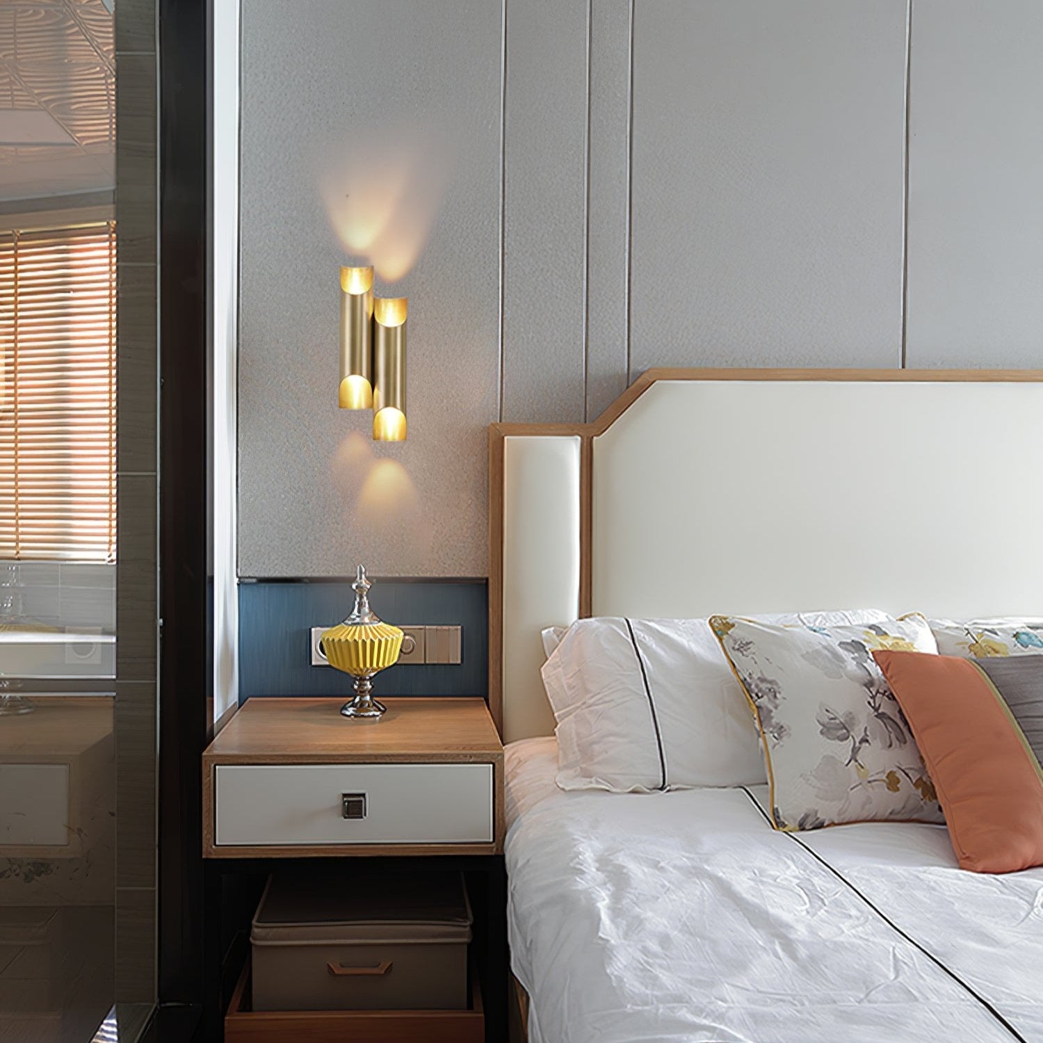 WOW Callahan Brass Wall Lamp