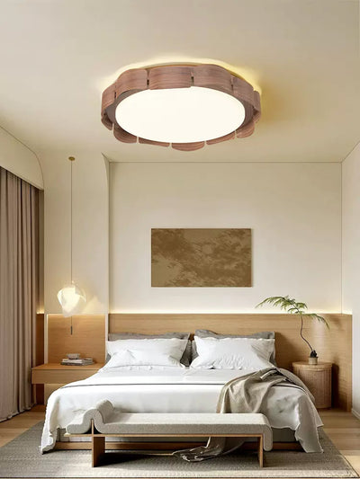 WOW Cascadia Flare Ceiling Light
