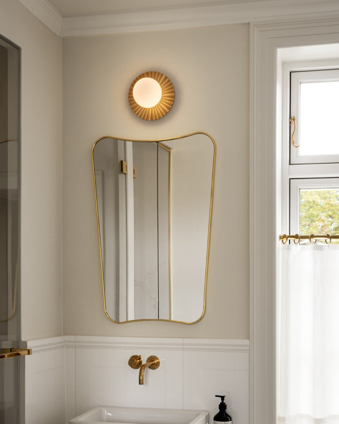 WOW Celeste Wall Lamp