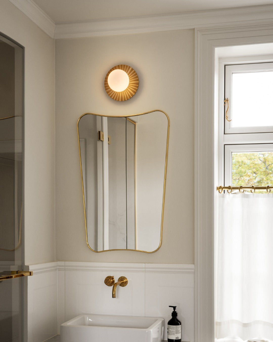 WOW Celeste Wall Lamp