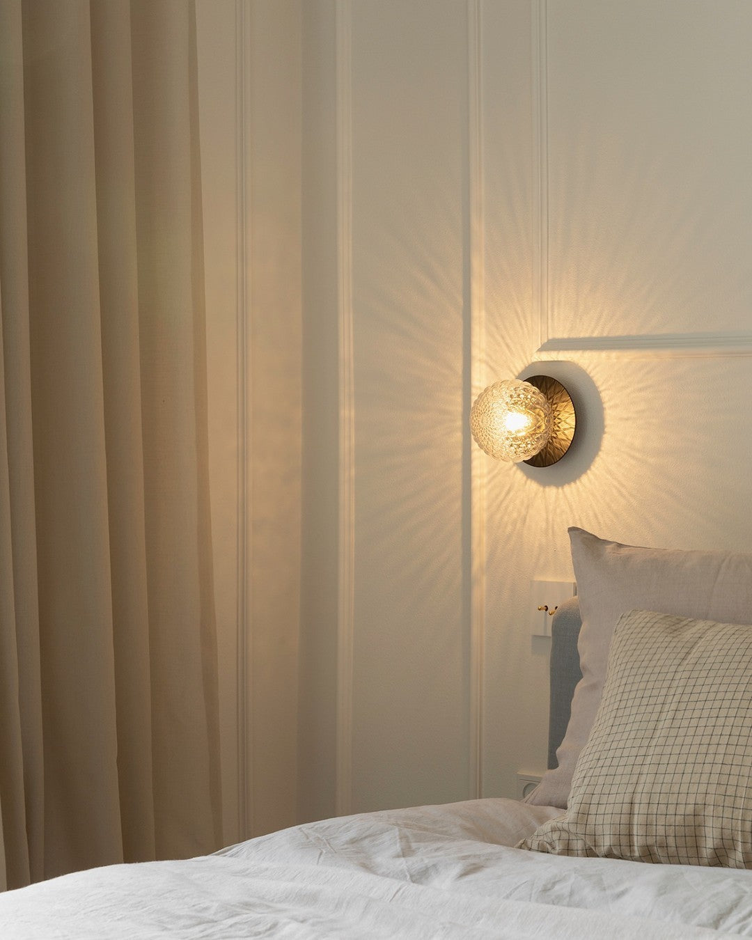 WOW Celeste Wall Lamp