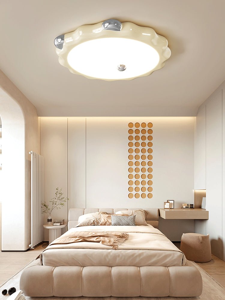 WOW Cream Puffering Ceiling Light