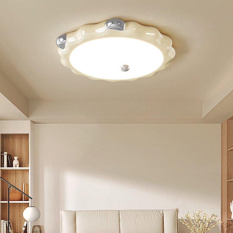 WOW Cream Puffering Ceiling Light