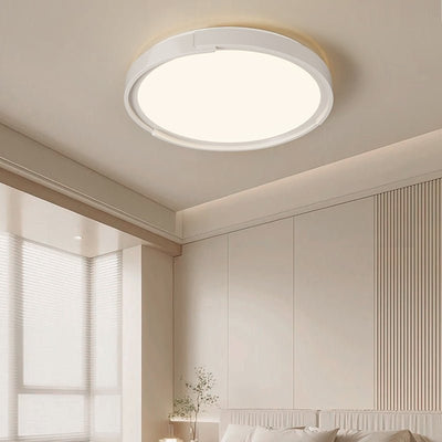 WOW Edge Minimalist Ceiling Light