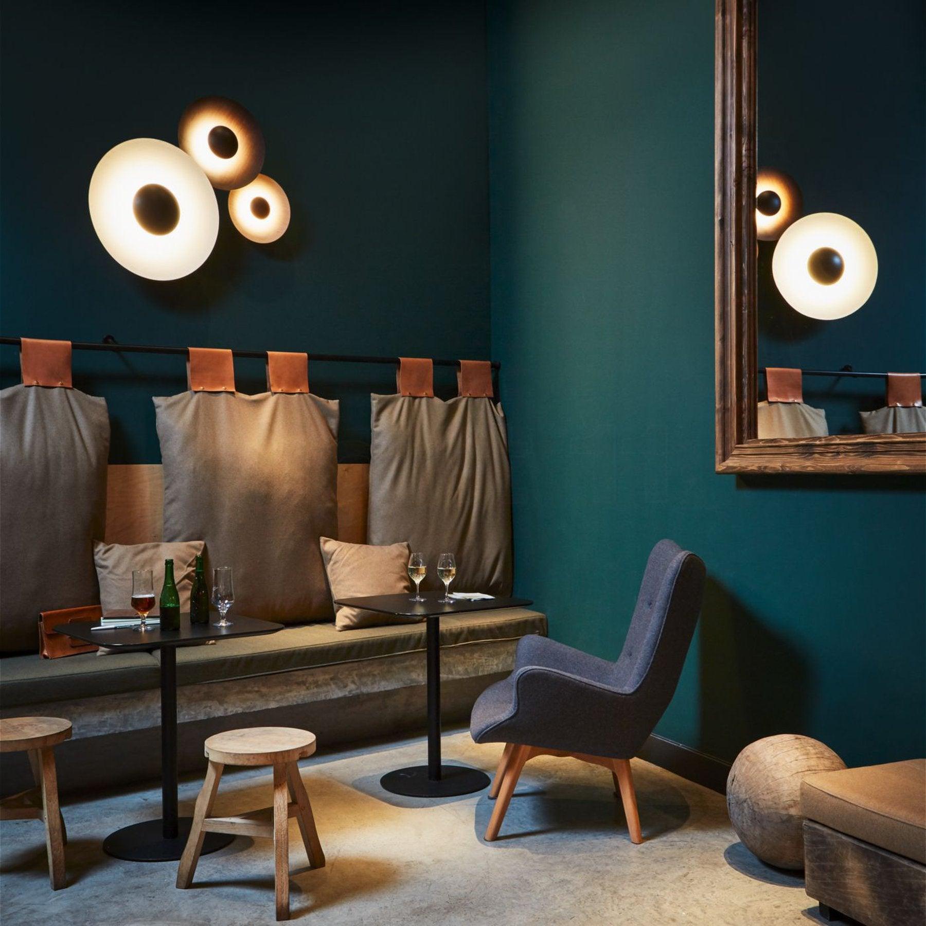 WOW Simplicity Glow Wall Light