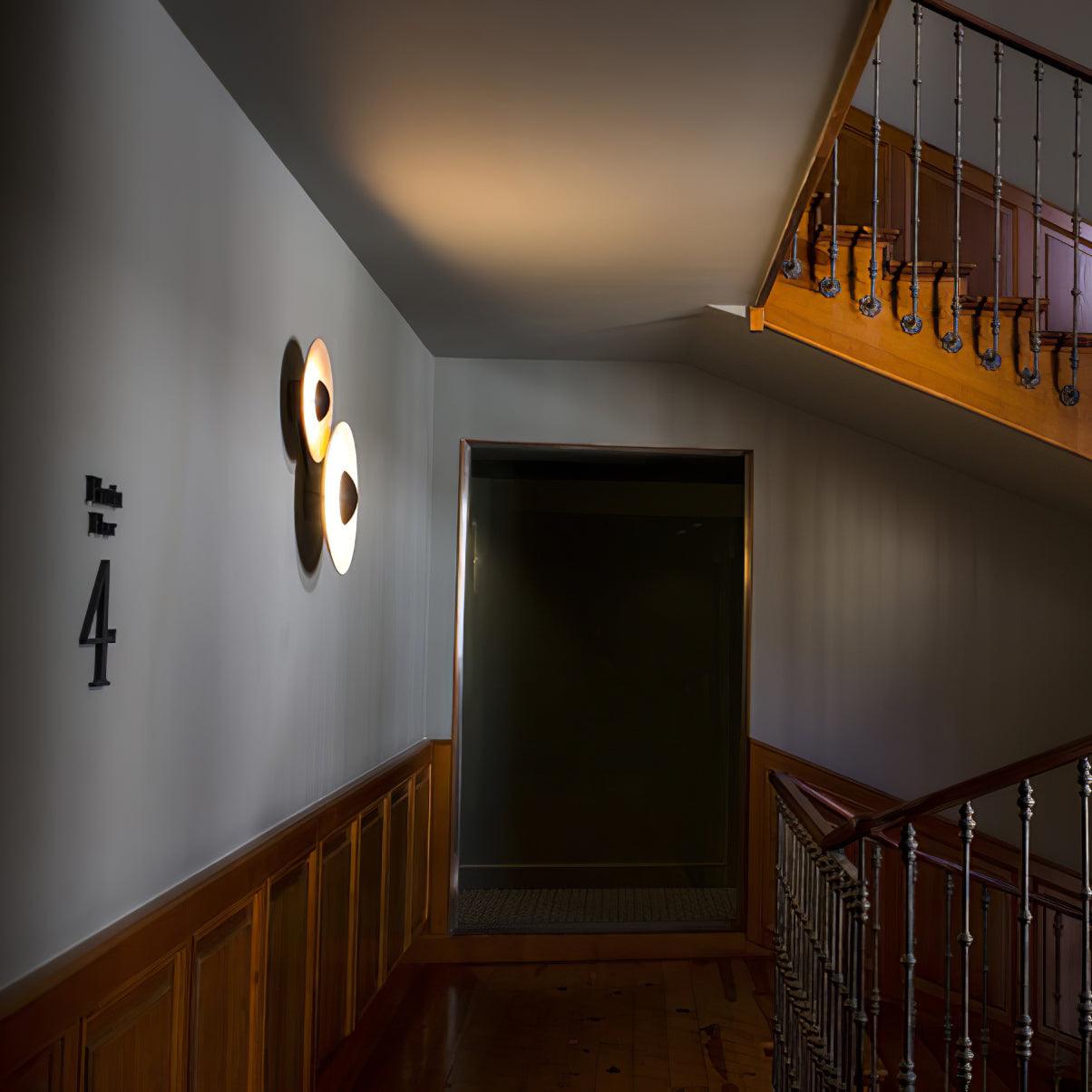 WOW Simplicity Glow Wall Light
