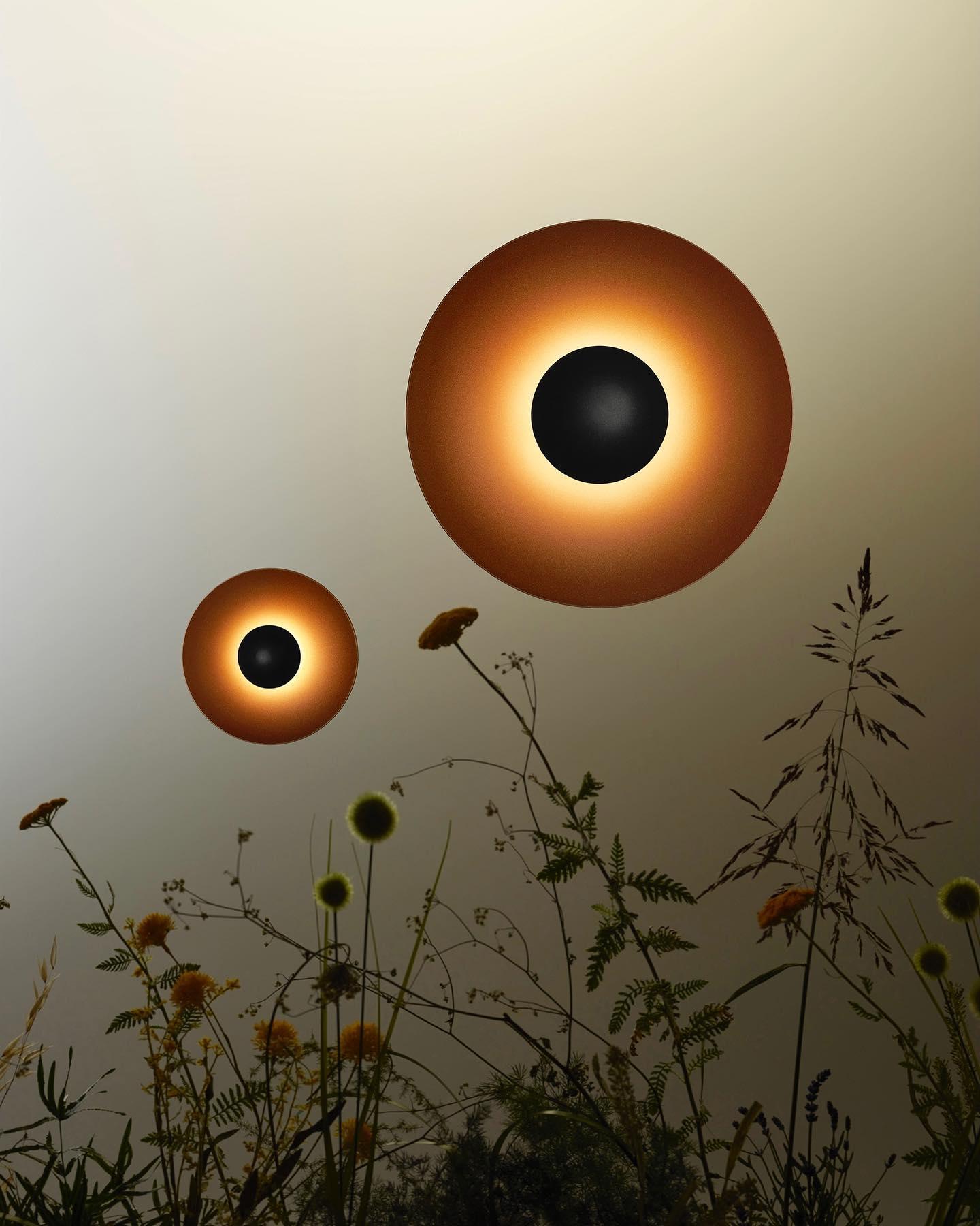 WOW Simplicity Glow Wall Light
