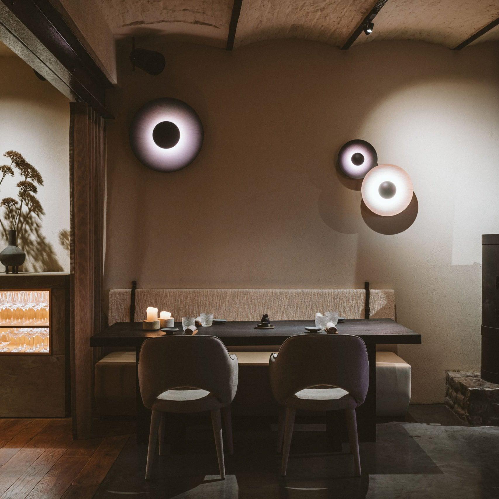 WOW Simplicity Glow Wall Light