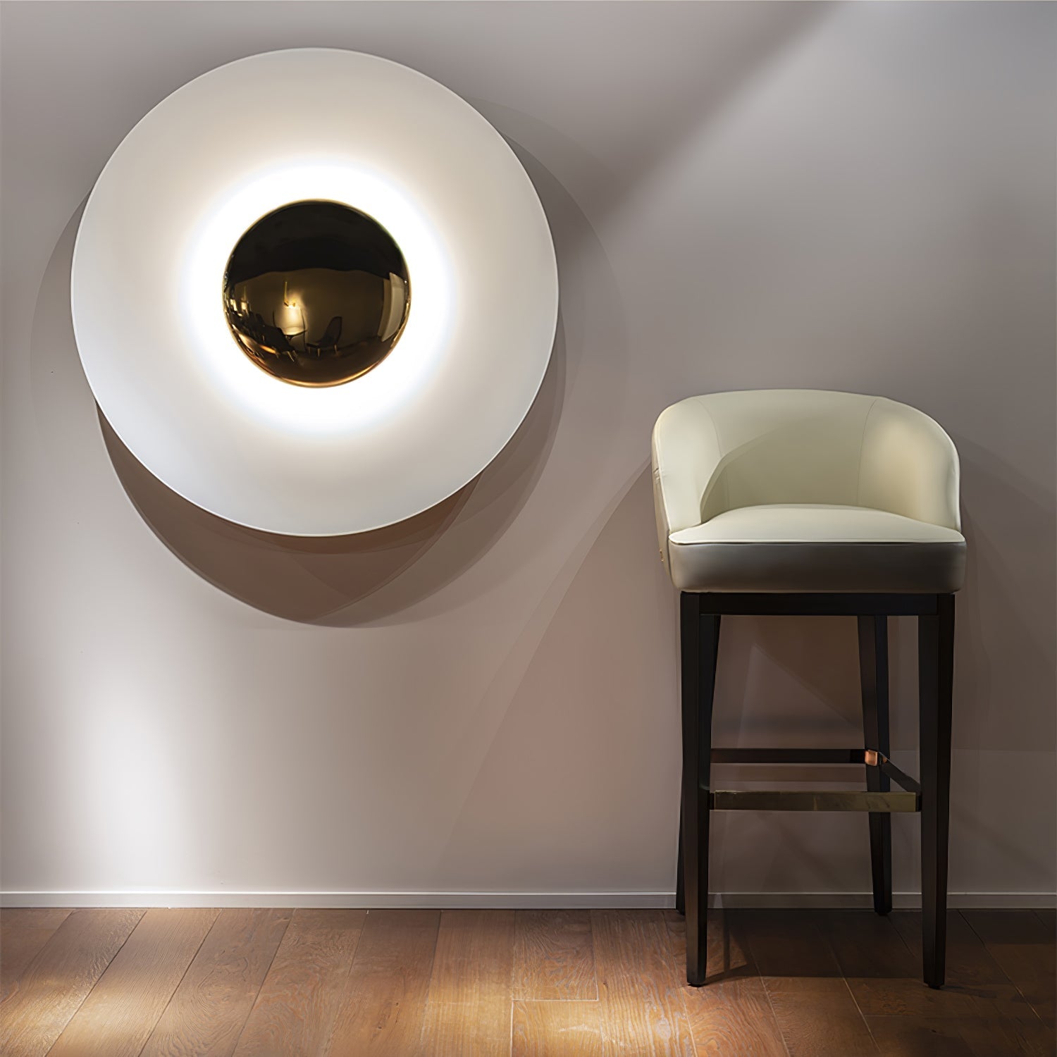 WOW Simplicity Glow Wall Light