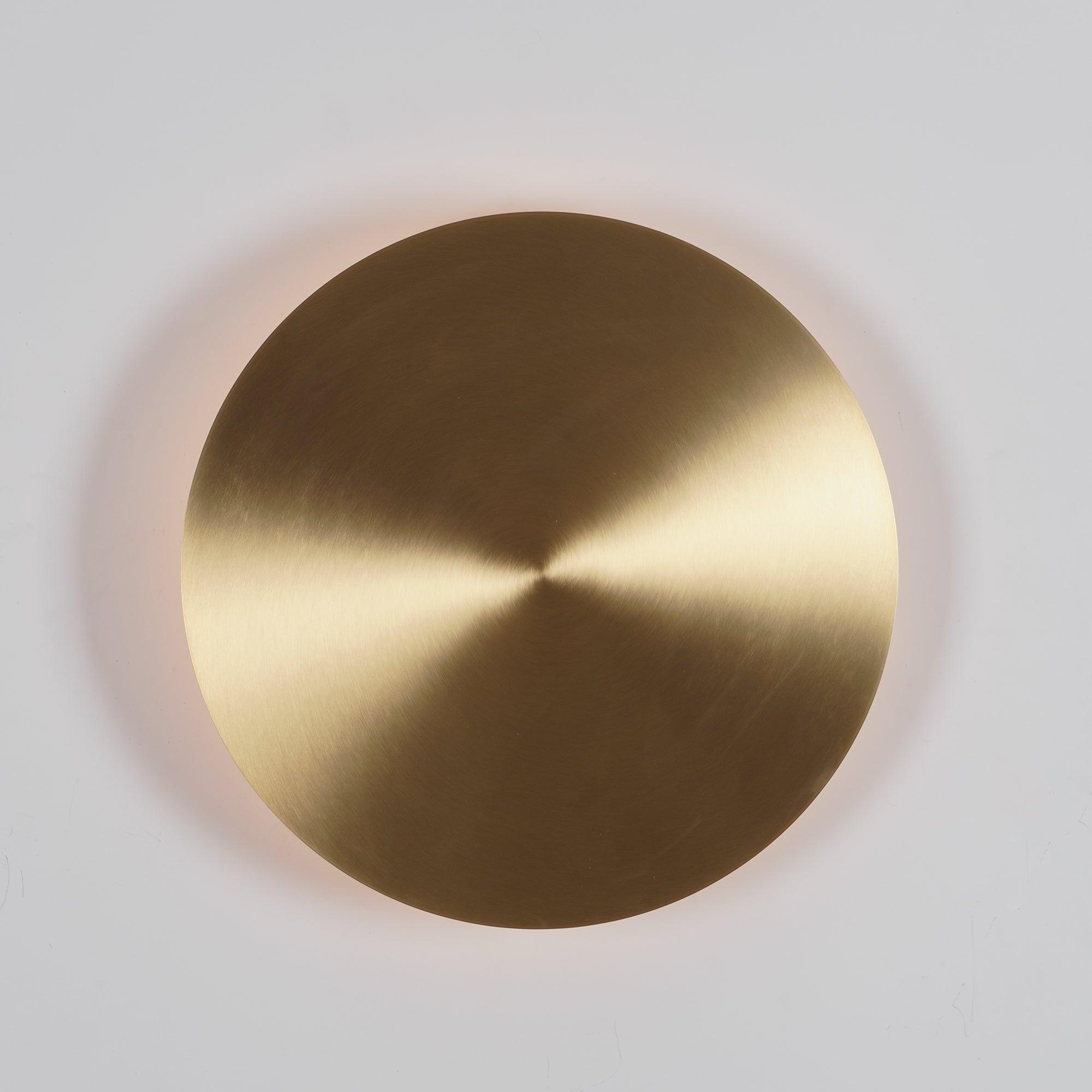 WOW Gossa Wall Lamp