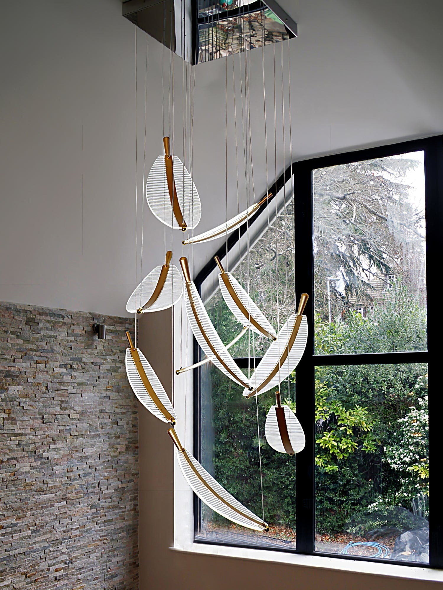 WOW Leaf LED Chandelier