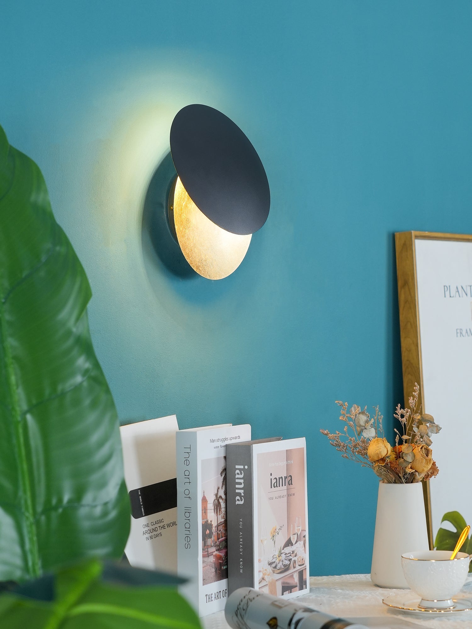 WOW Giorgio Wall Lamp