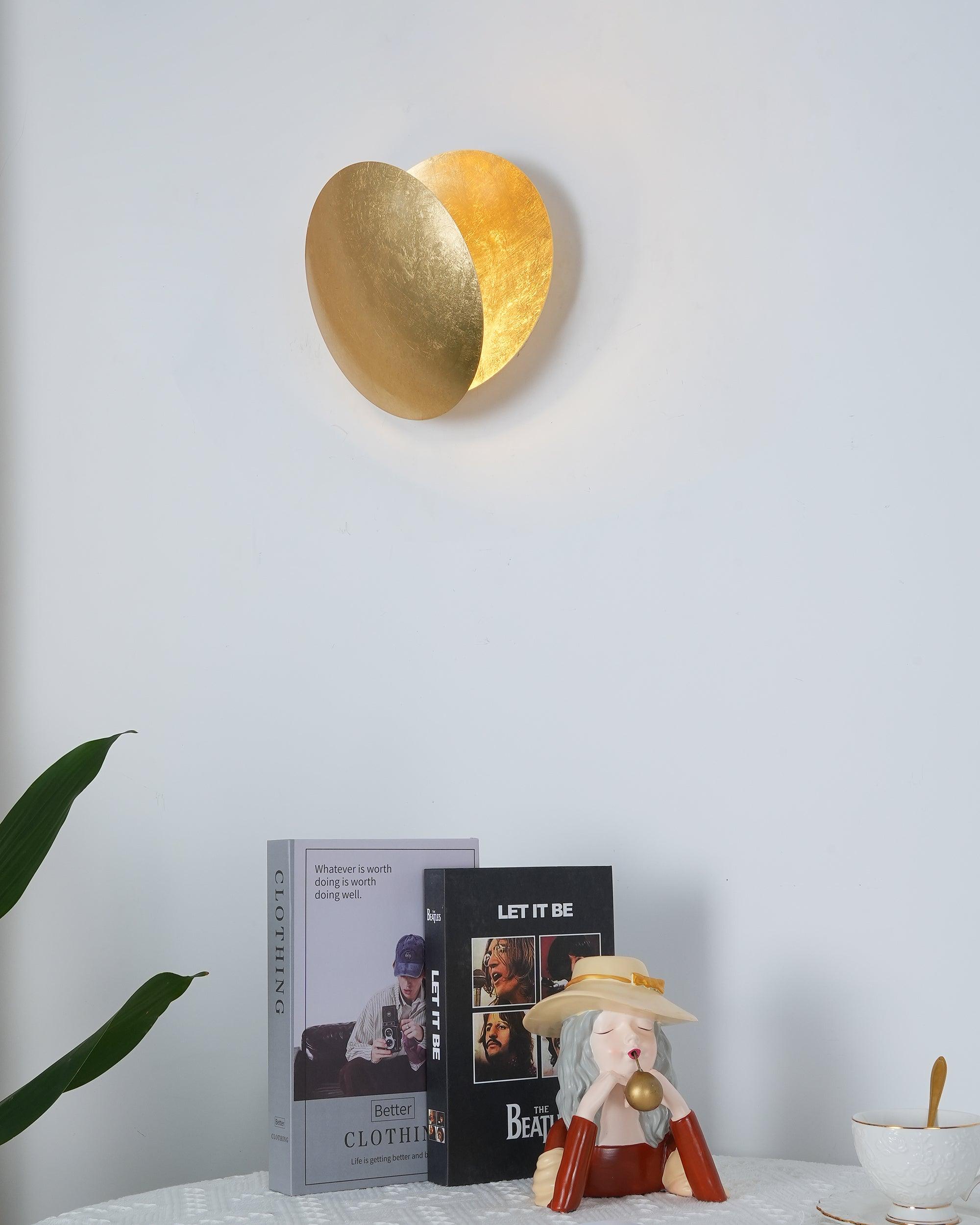 WOW Giorgio Wall Lamp