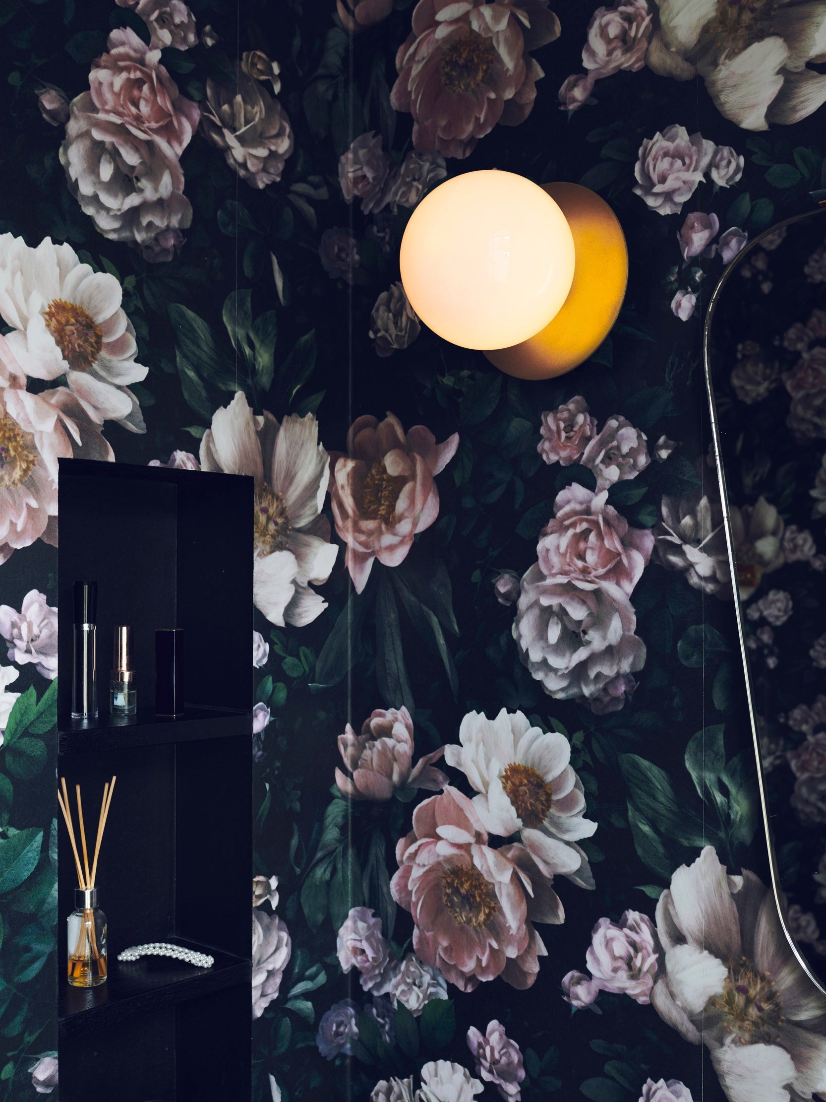 WOW Celeste Wall Lamp
