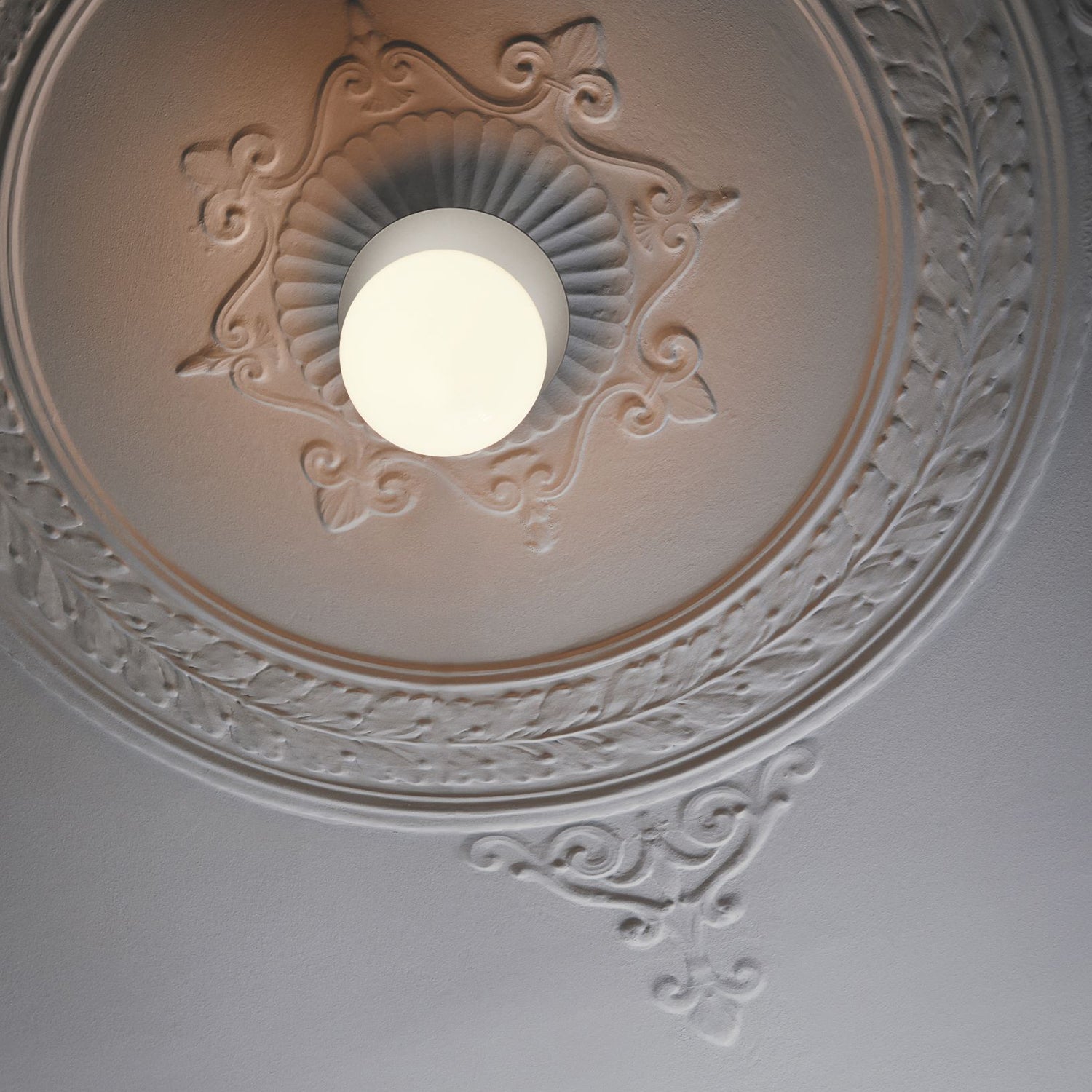 WOW Celeste Wall Lamp