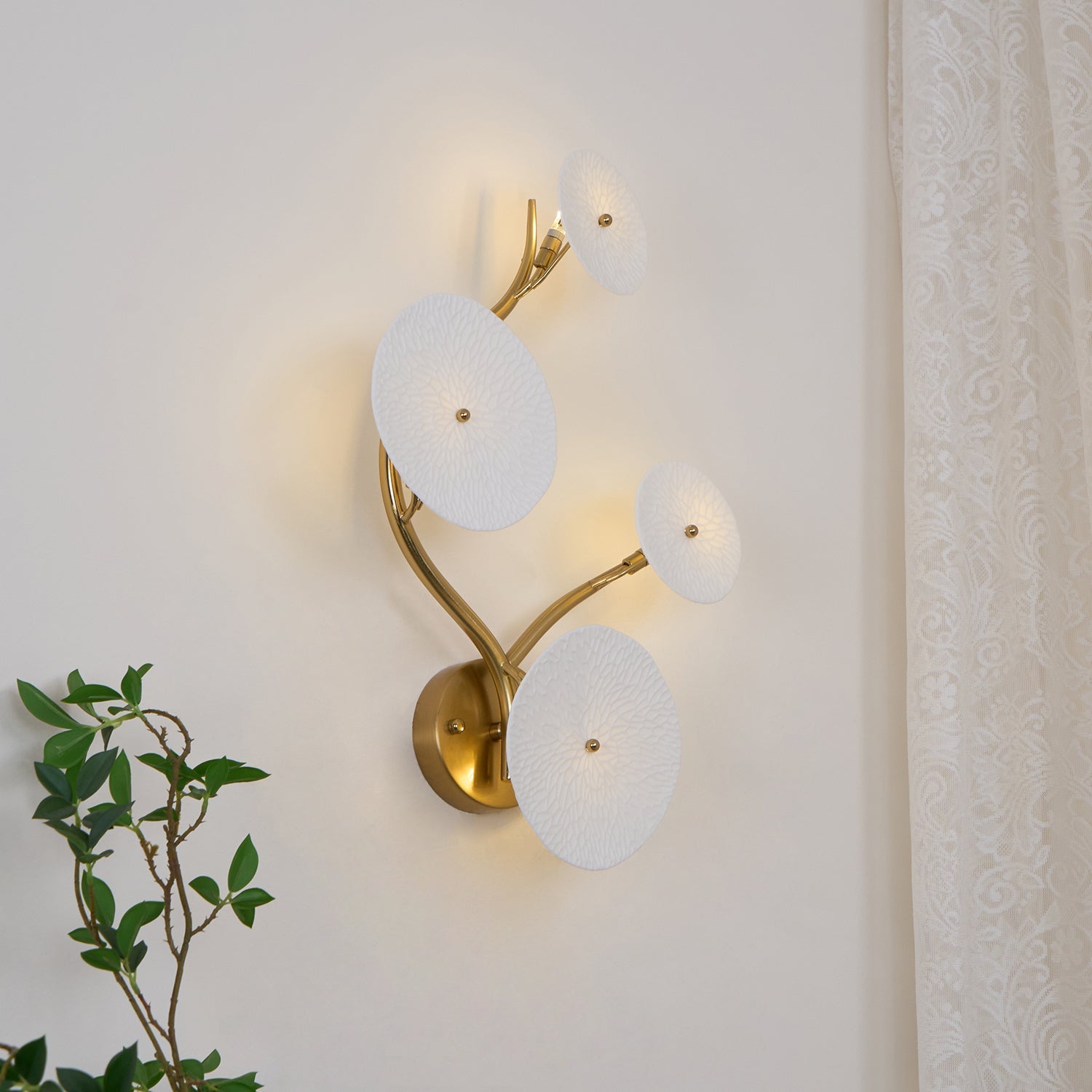 WOW Lotus Petal Wall Lamp