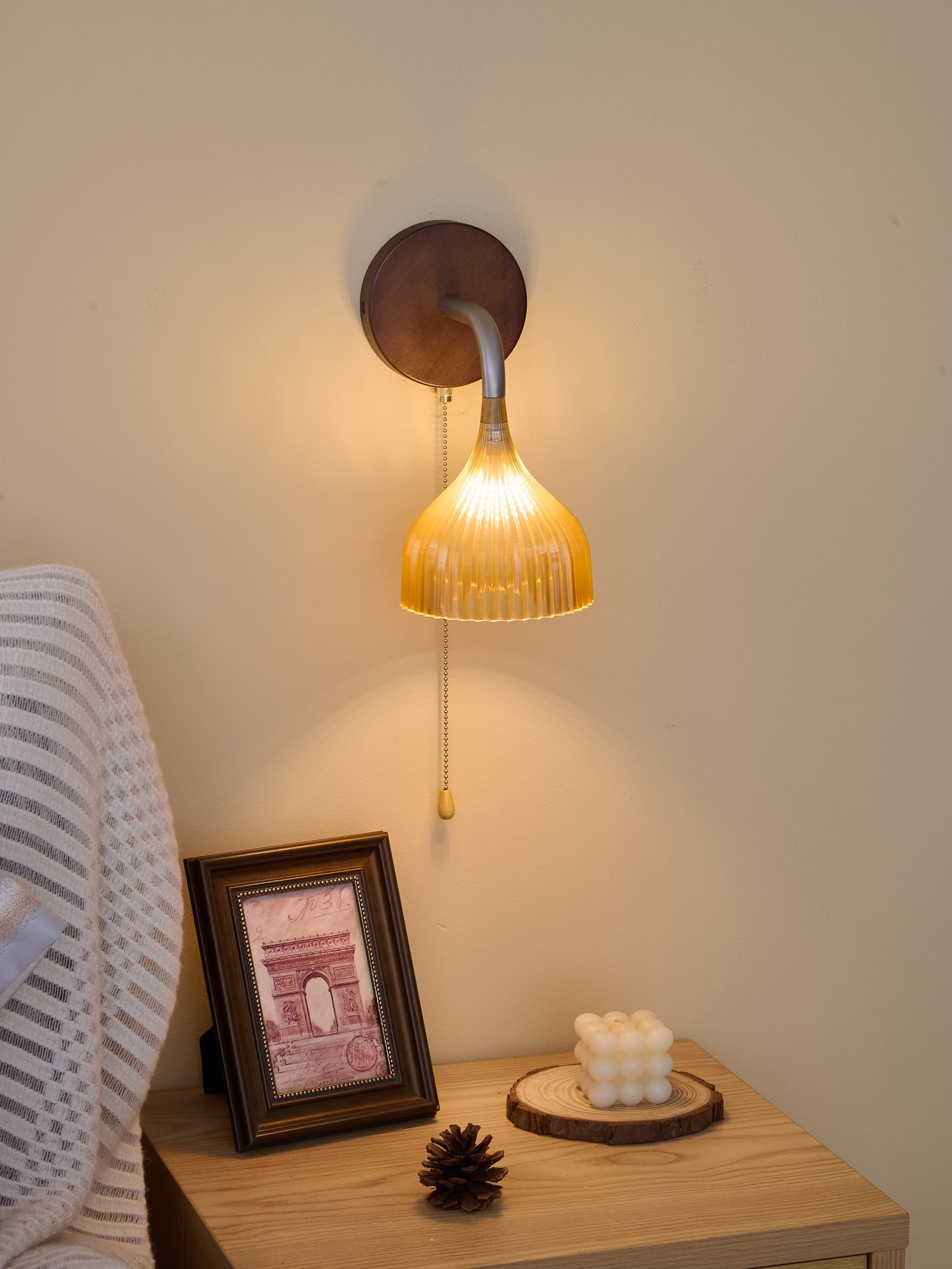 WOW Lucina Wall Lamp