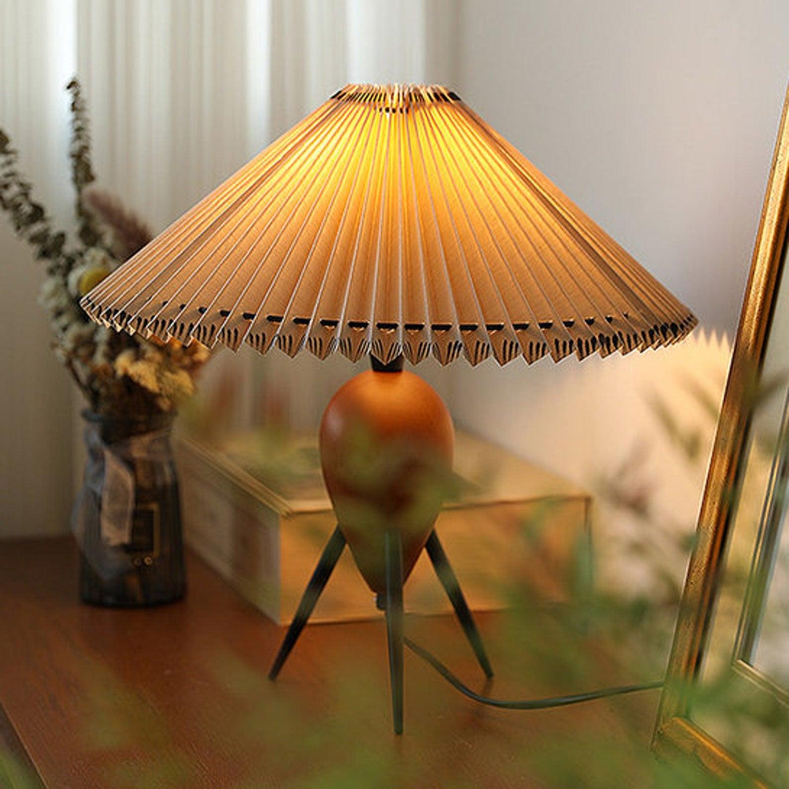 Makie Table Lamp