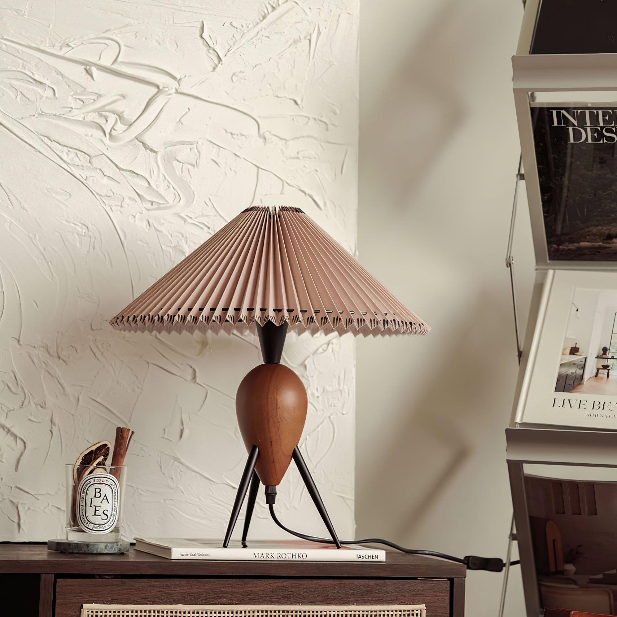 Makie Table Lamp