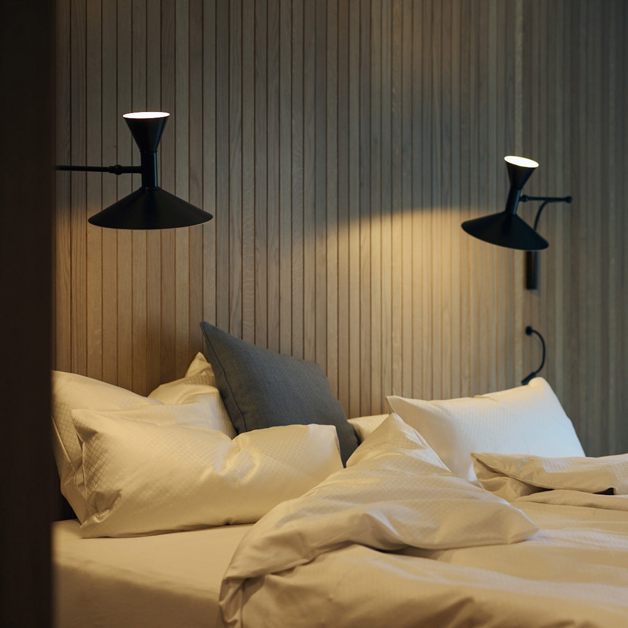 WOW Marseille Plug-in Wall Light