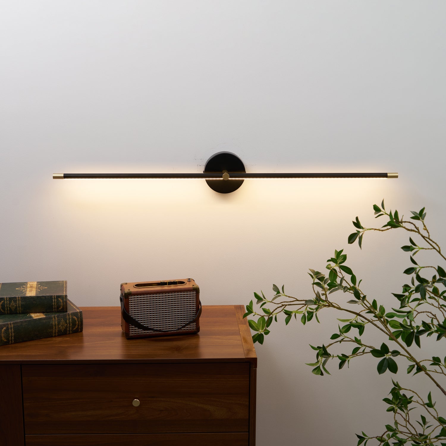 WOW Minimalist Linear LED Wall Lamp