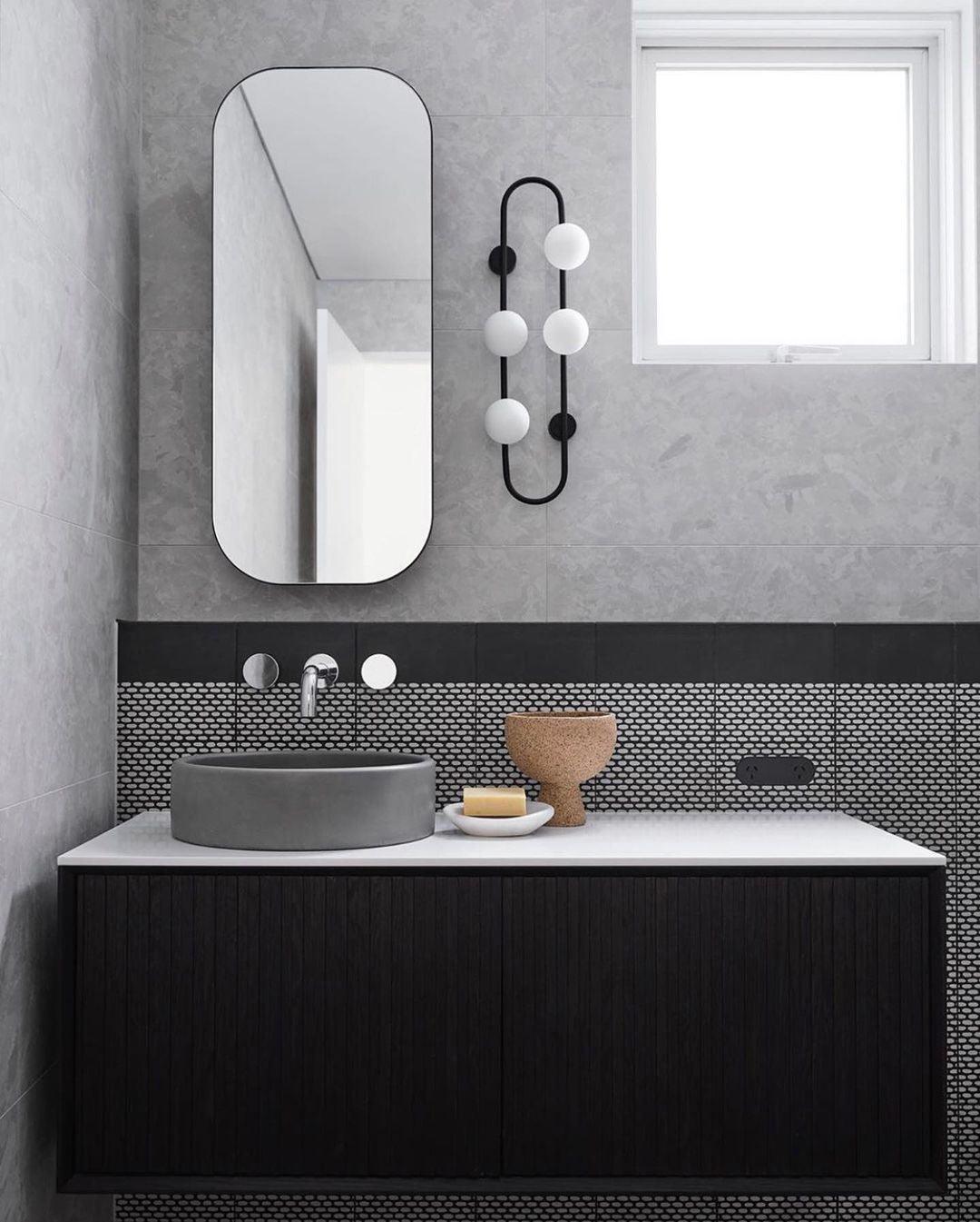 WOW Buch Wall Lamp