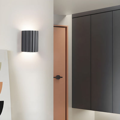 WOW Resin Ribbed Wall Lamp