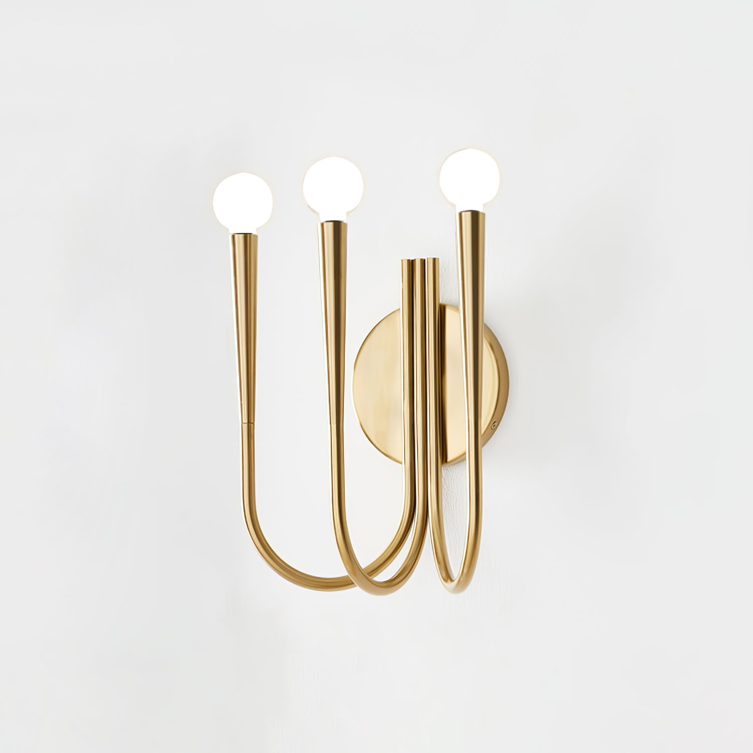 WOW Swoop Arm Wall Lamp