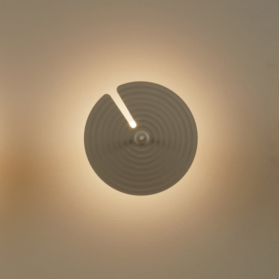 WOW Symphony Wall Lamp