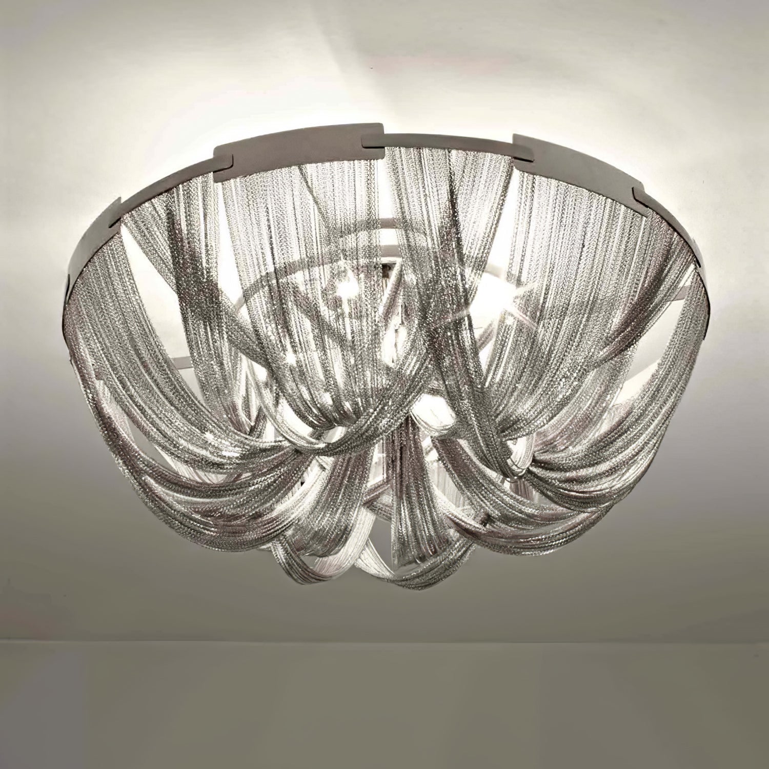 WOW Tassel Aluminum Chain Ceiling Light