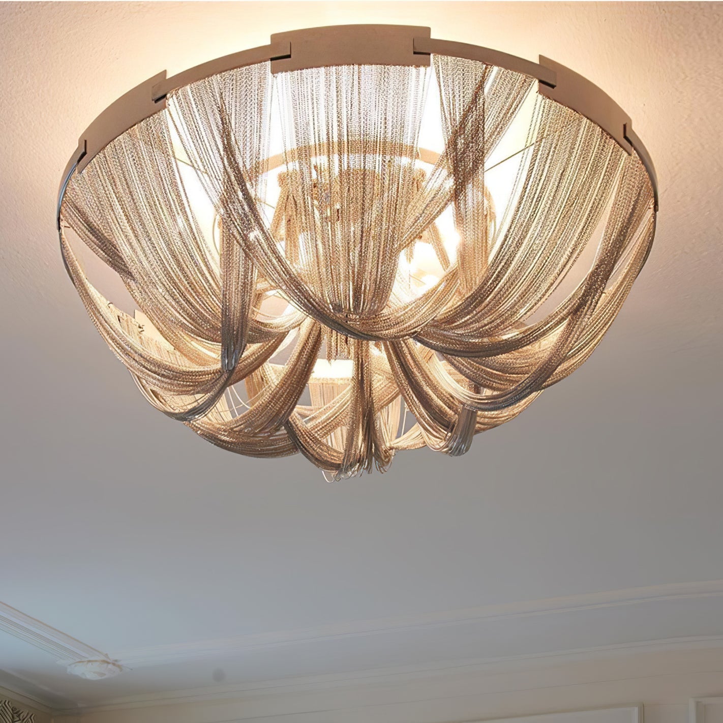 WOW Tassel Aluminum Chain Ceiling Light
