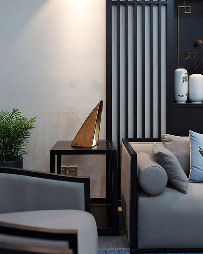 Wow Triangular Table Lamp