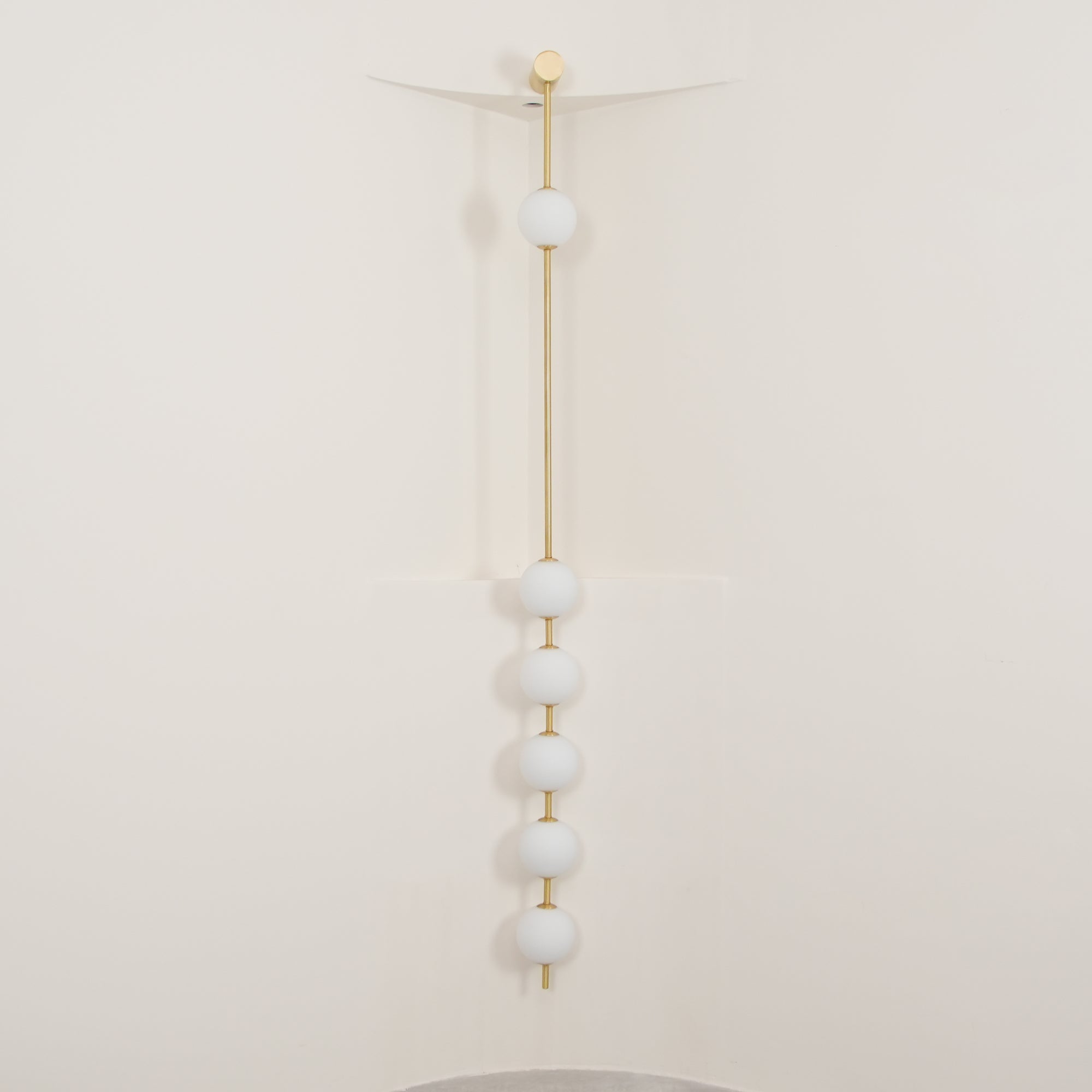 WOW Vertical Balls Wall Lamp