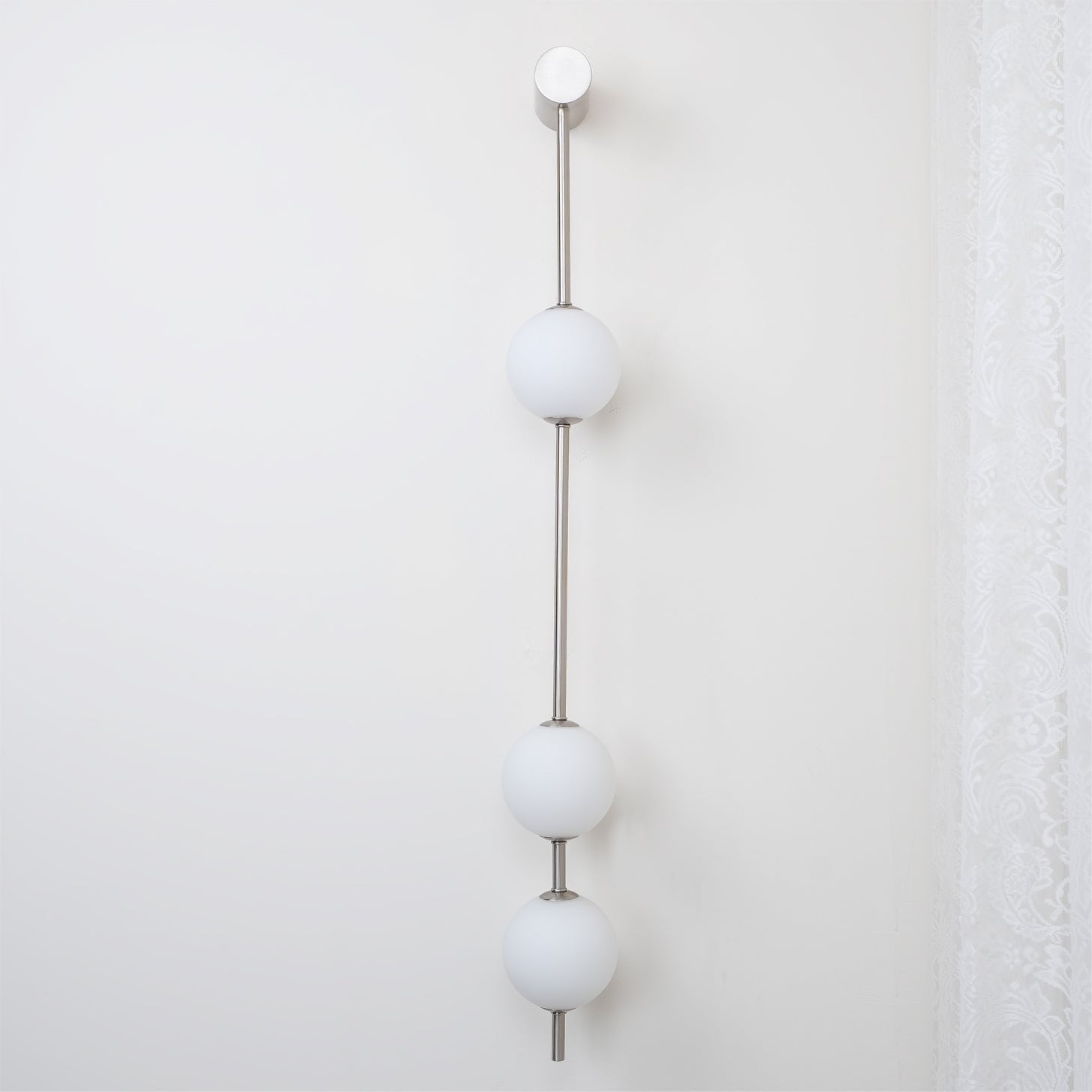 WOW Vertical Balls Wall Lamp