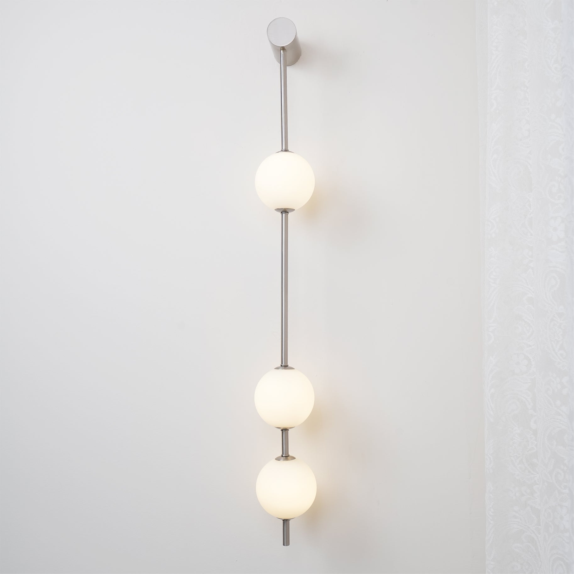 WOW Vertical Balls Wall Lamp