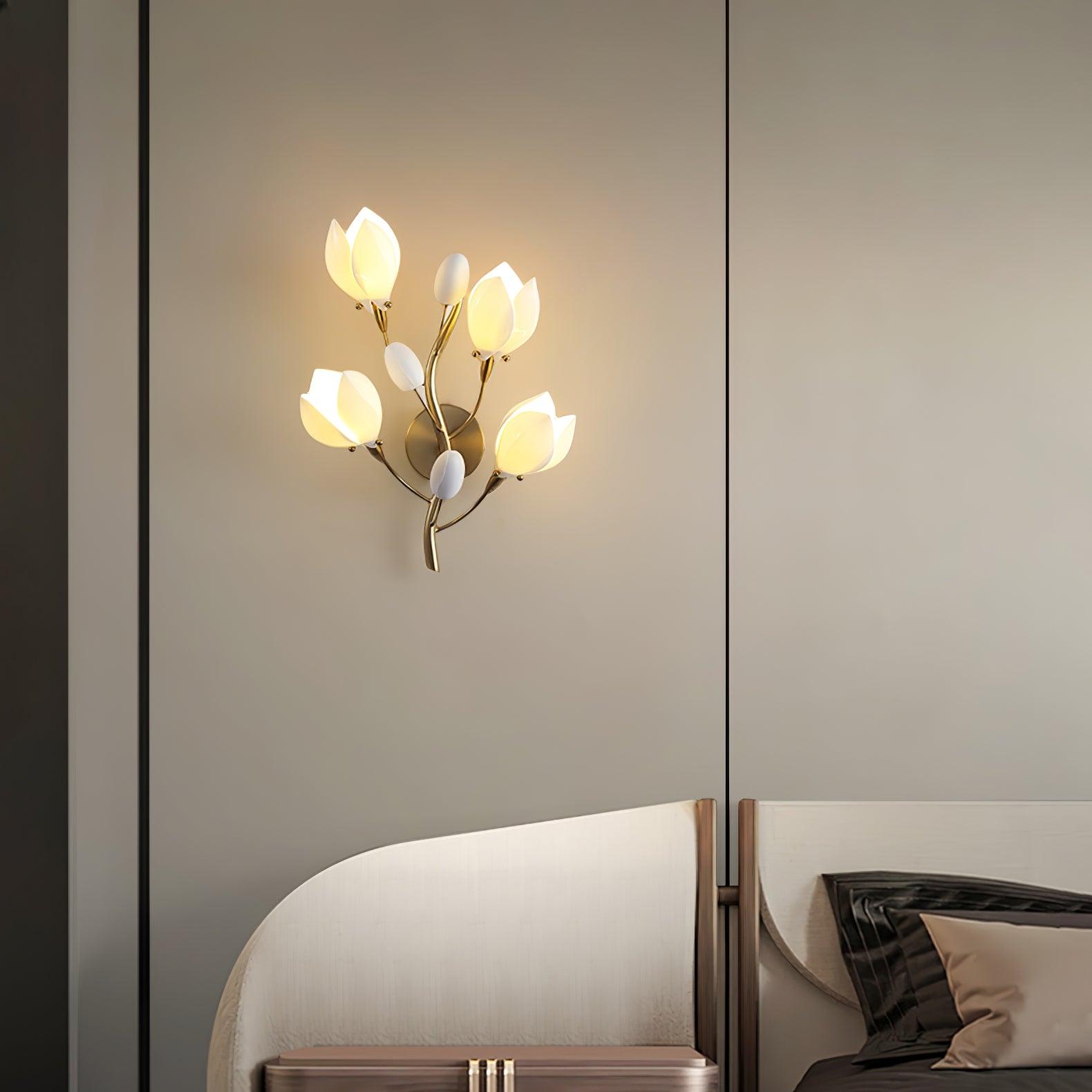 WOW Porcelain Magnolia Wall Lamp
