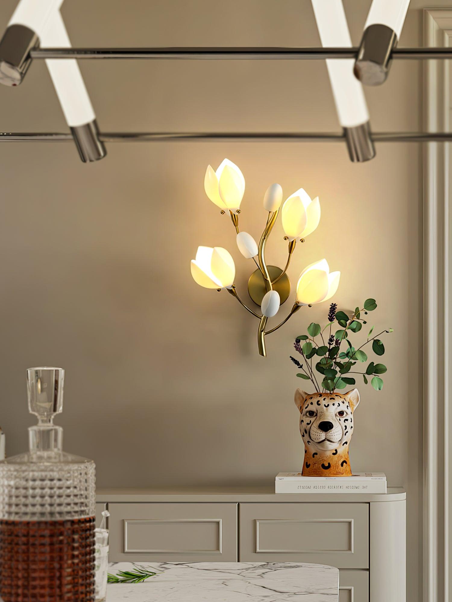WOW Porcelain Magnolia Wall Lamp