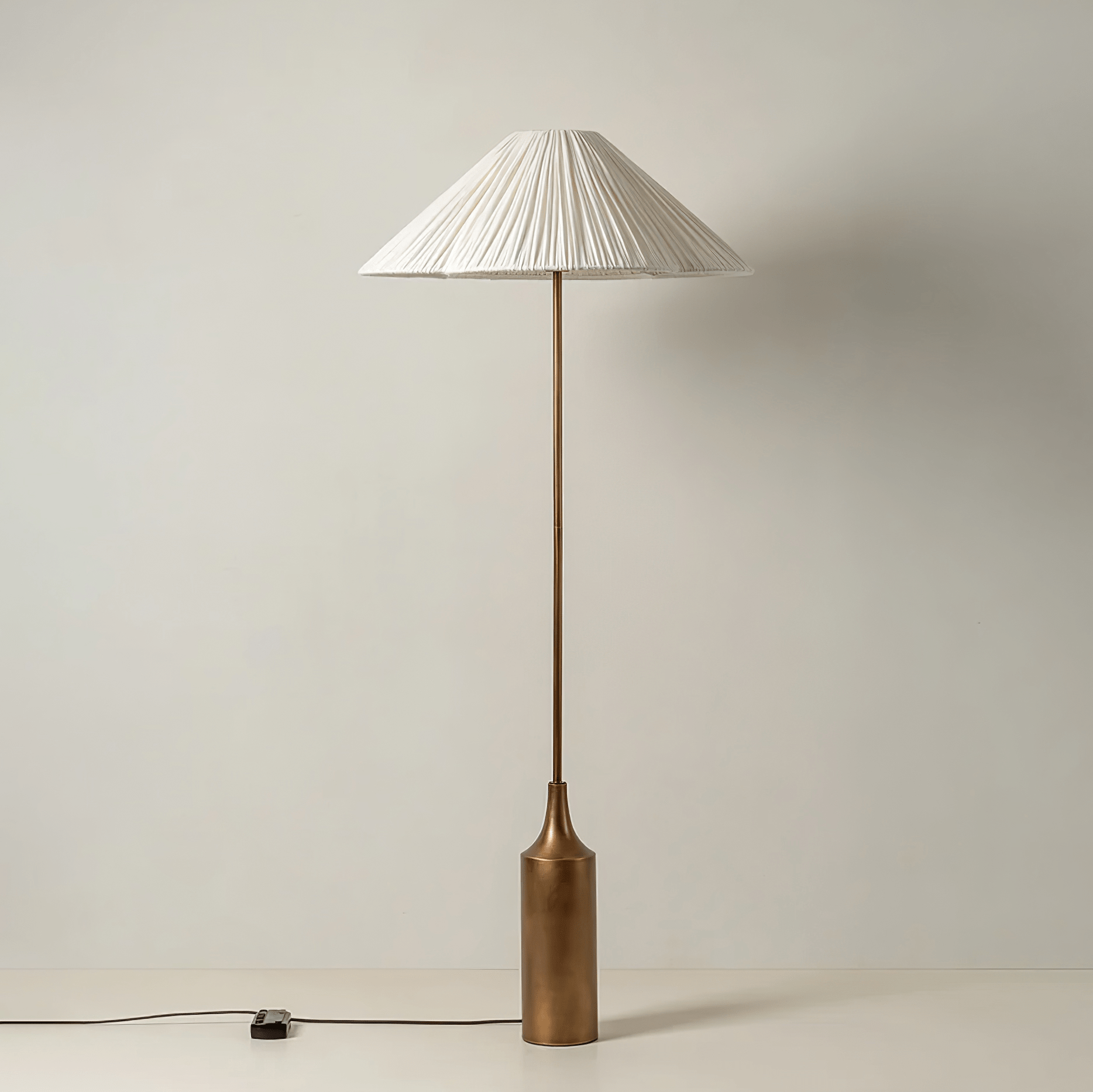 WOW Tansu Floor Lamp