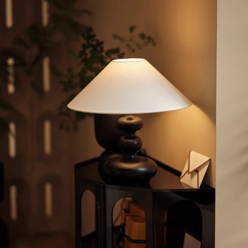 Retro Solid Wood Table Lamp