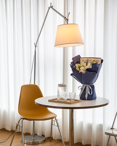 WOW Articulating Floor Lamp-wow7105